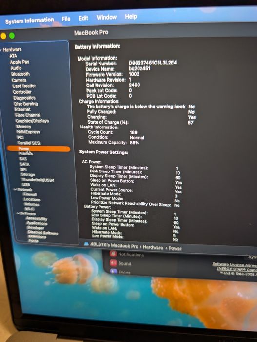 MacBook Pro 13” M2 (2022) | 16GB RAM | 256GB SSD | Caixa + Extras