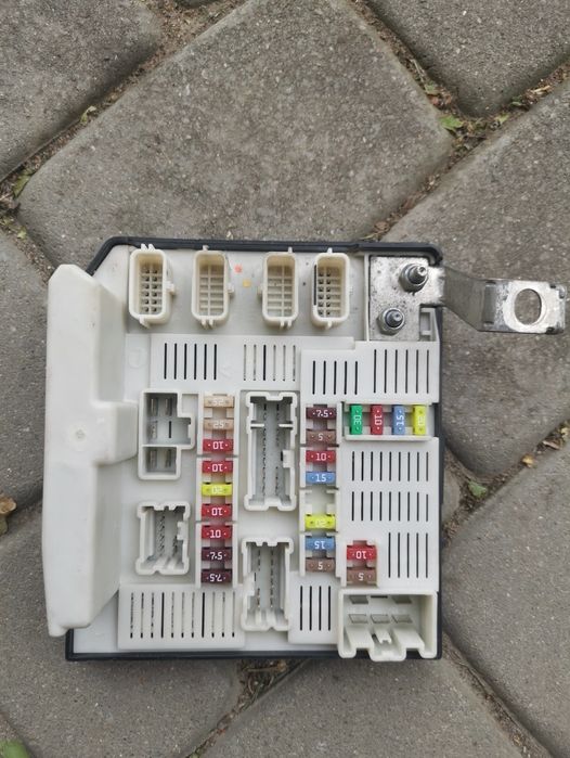Skrzynka bezpieczników moduł usm c-pft megane II