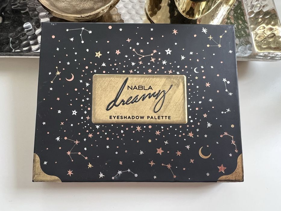 Paleta do oczu Nabla Dreamy Eyeshadow Palette