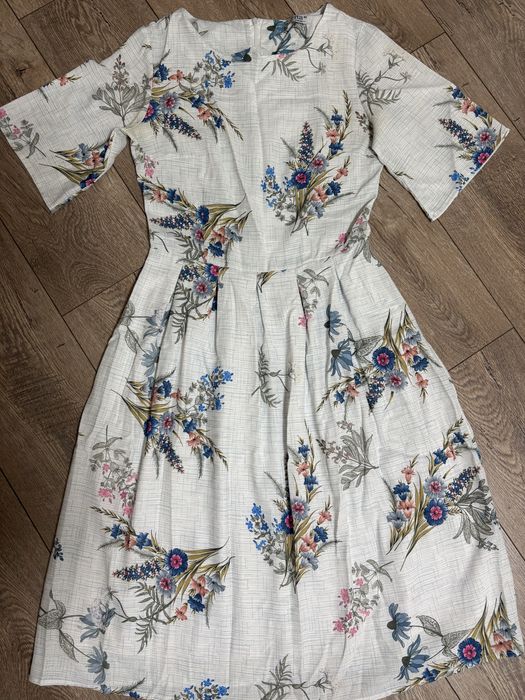 Жіночі сукні розмір s-m