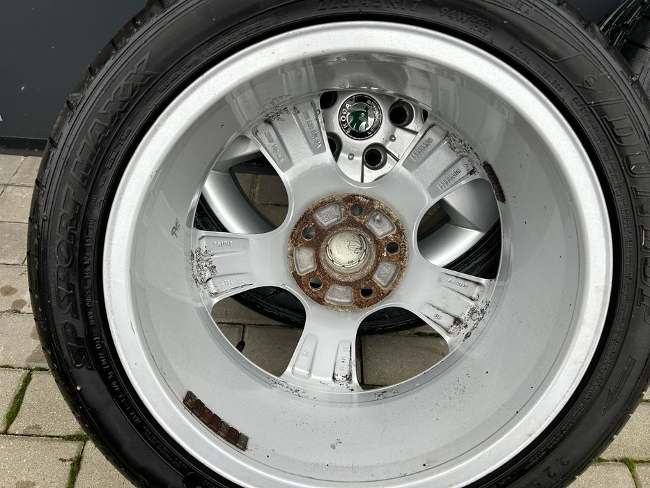 Felgi aluminiowe Skoda Octavia  II 7x17 ET54 5x112