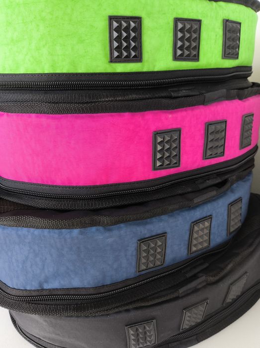 М'який, утеплений чохол для бандури. Пошито в Чернігові.