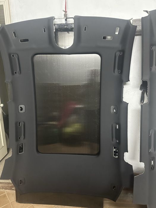 Потолок на Porsche Macan 95B під панораму