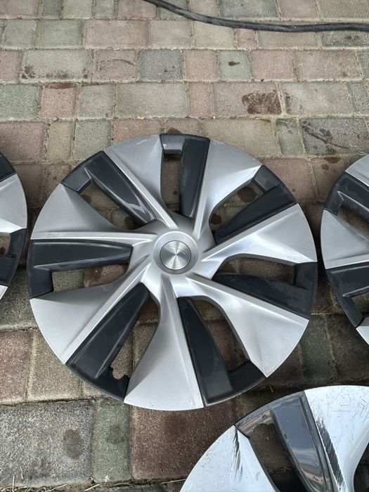 Комплект ковпаків Tesla model y, 3, оригінал, 5 шт.