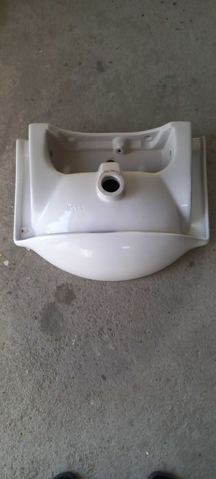 Umywalka pod zabudowe