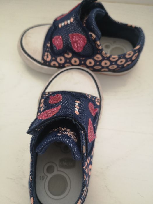 Sapatinhas bebé menina tamanho 19