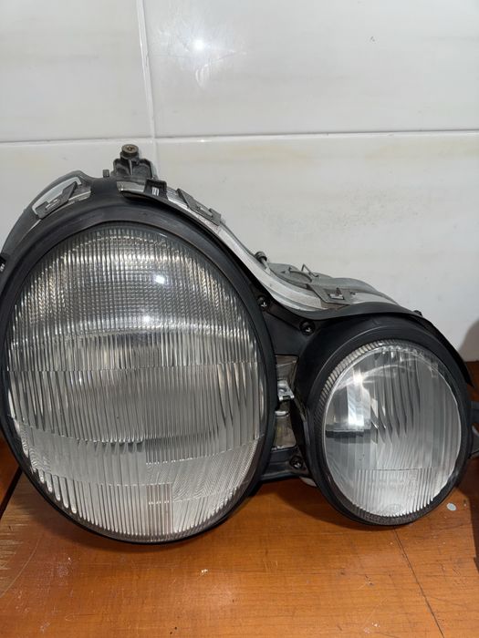 Oticas Mercedes W210 fase 1