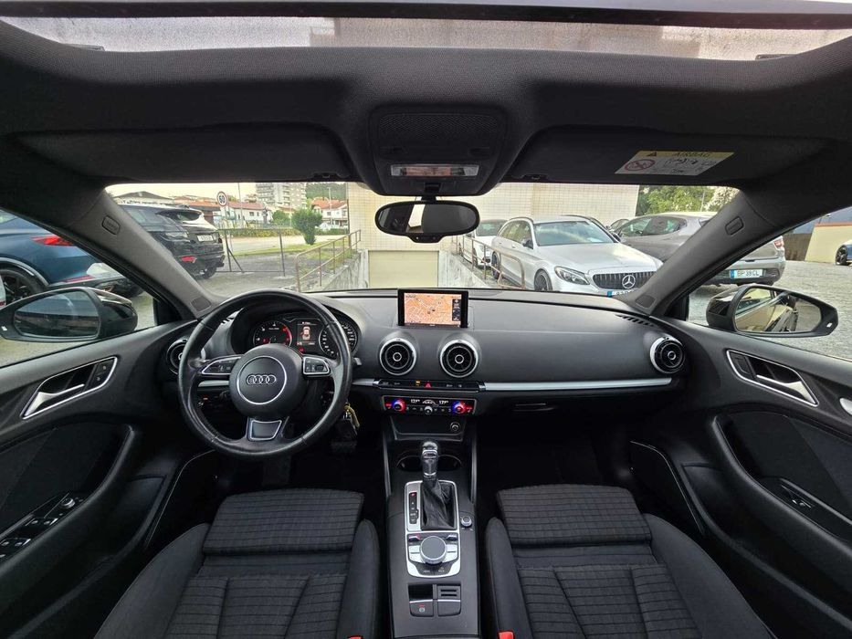 Audi A3 Limousine 8V S Line Plus 2.0Tdi 150cv (Look RS3) "Full Extras"