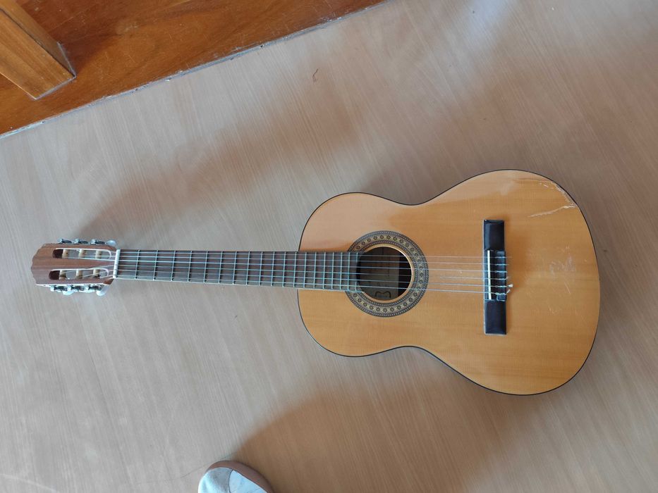 Guitarra APC 1S Cadete (António Carvalho) + Saco Fender.