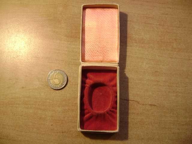 Starocie z PRL - Zegarek damski ŁUCZ = Puste pudełko do wykorzystania