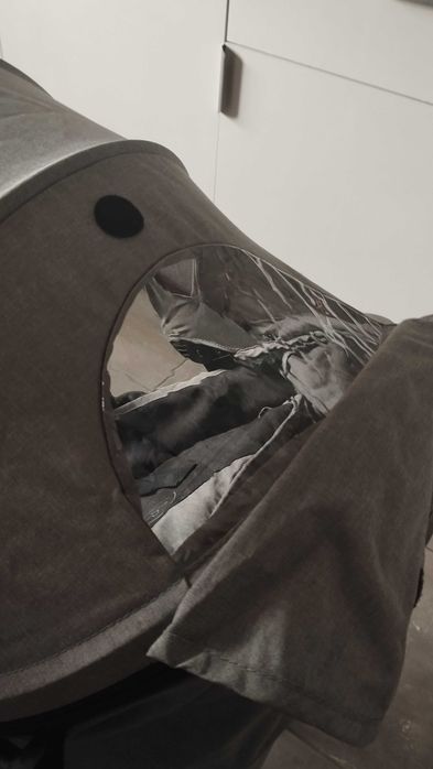 Carrinho de bebe até aos 4 anos novo,garantia de quase 9 anos.