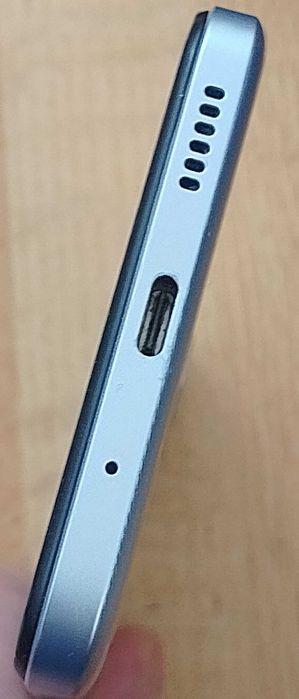 Мобільний телефон Xiaomi Redmi Note 11E майже новий на запчастини