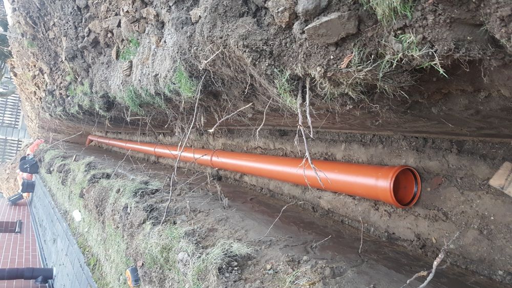 Przyłącza kanalizacyjne, montaż zbiornik deszczowych/szamba,szambo itp