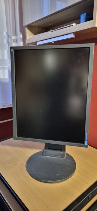 Monitor eizo FlexScan S1931 19 cali do fotografii oborotowy
