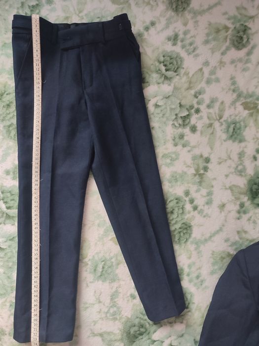 Шкільний костюм трійка