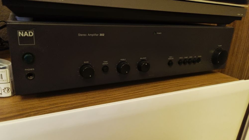 Wzmacniacz NAD 302