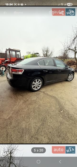 Toyota Avensis 2010