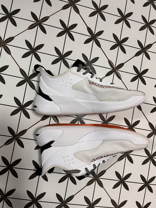 Баскетбольні кросівки