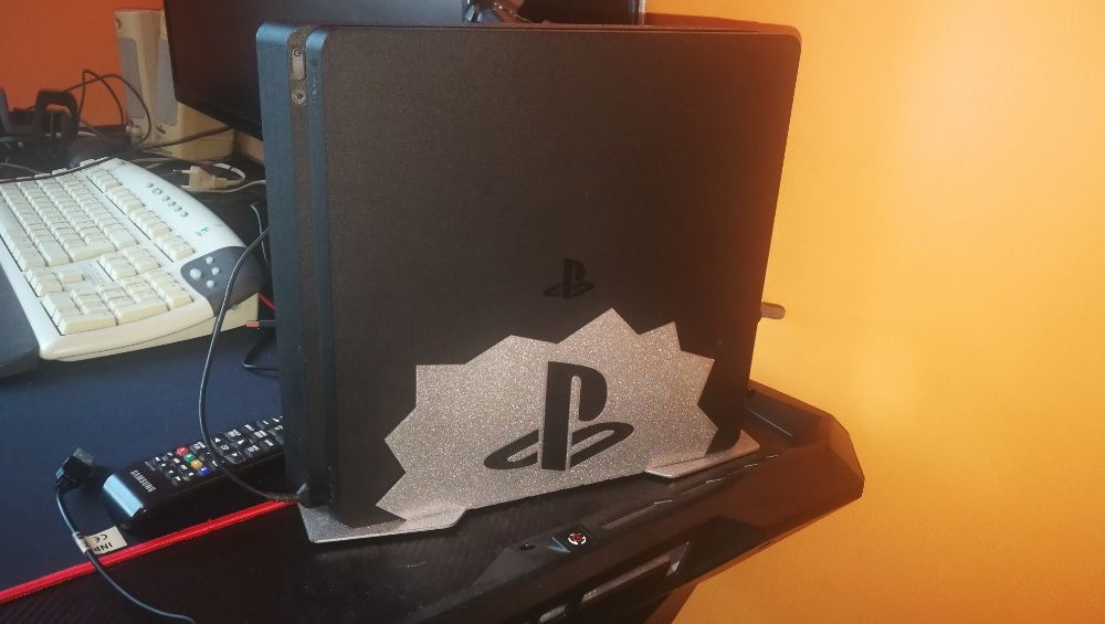 Podstawka pionowa do PS4 slim