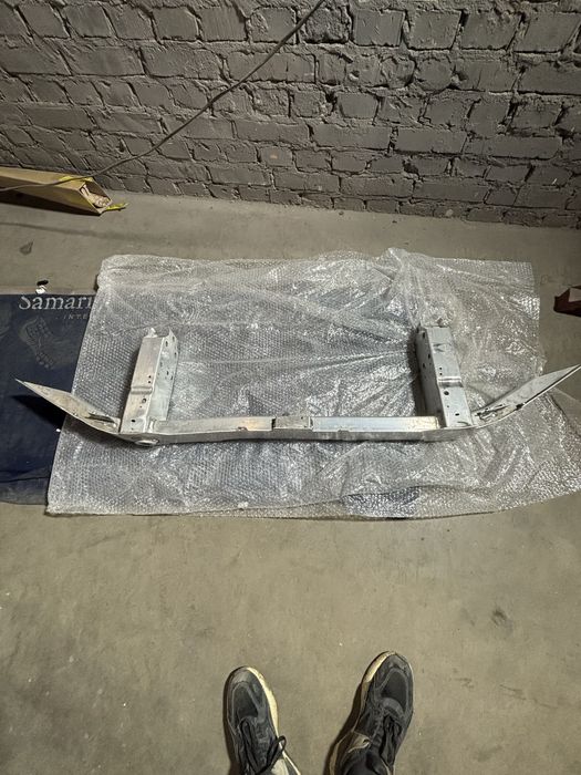 Підсилювач бампера для Bmw 5 g60