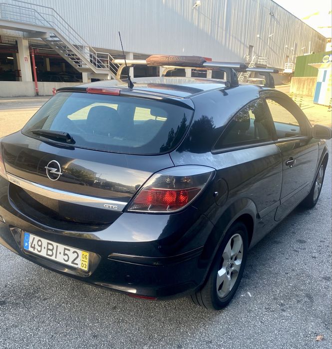 Opel Astra Gtc 5lug. Diesel — photo 2