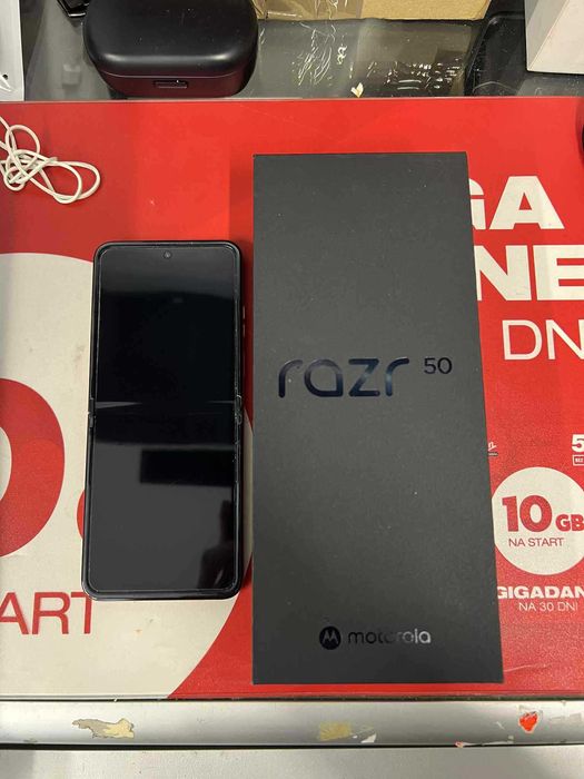 Motorola RAZR 50 8/256GB Spritz Orange / Gwarancja / Sklep