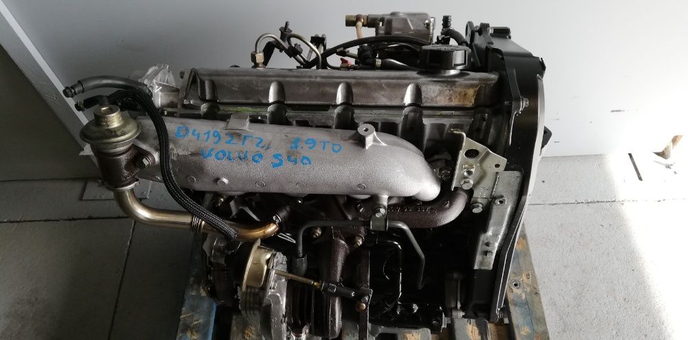 Motor Volvo V 40 1.9 DI Ref: D4192T2 / 2002