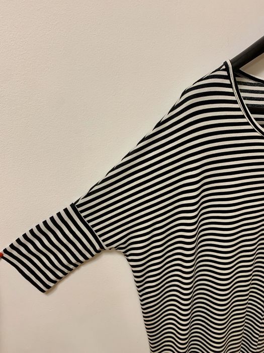 Luźna sukienka oversize w paski