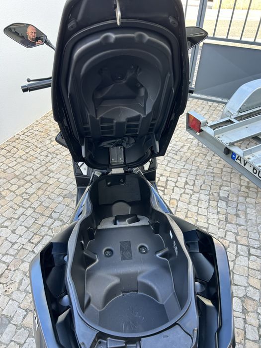 Yamaha Xmax 300 Tech Max 2024 - Garantia + 18 Meses