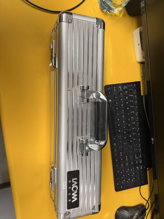 Obiektyw LAOWA CANON  Stan jak nowy