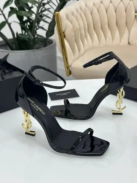 Босоножки Yves Saint Laurent