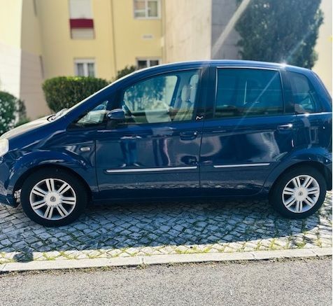 Lancia Musa 1.3 16V M-jet Platino