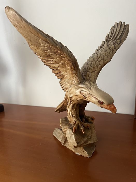 Estatueta de águia