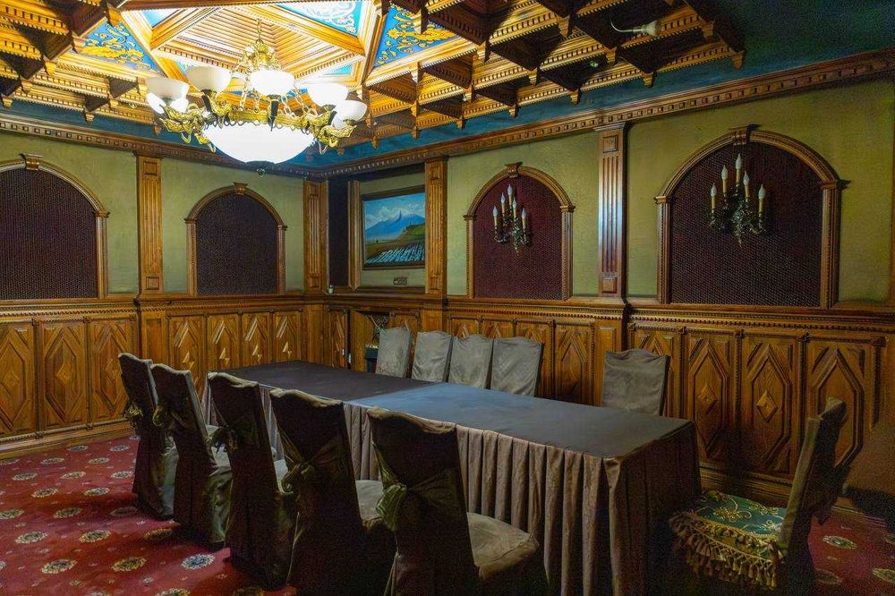 Продаж ресторан 650м2 Арарат вул. Гната Юри 12А без комісії