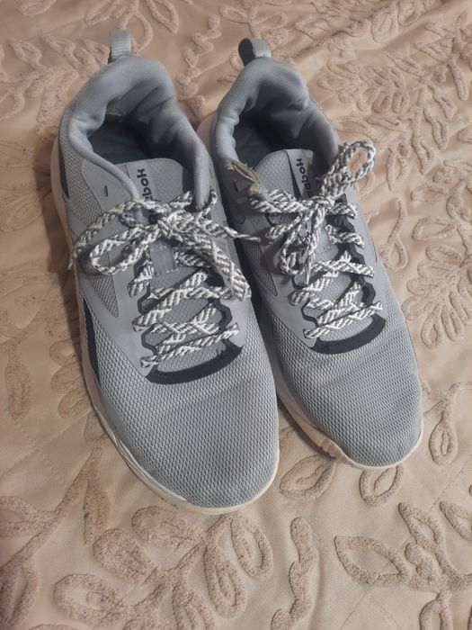 szare buty sportowe Reebok (siateczkowe) r.42