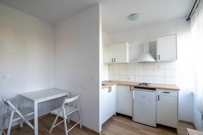 Wynajmę jasną kawalerkę, Misjonarzy Oblatów MN 26C, BRAK PROWIZJI