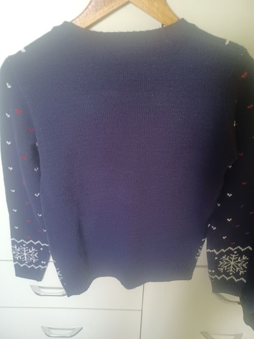 Świąteczny sweterek migoczący