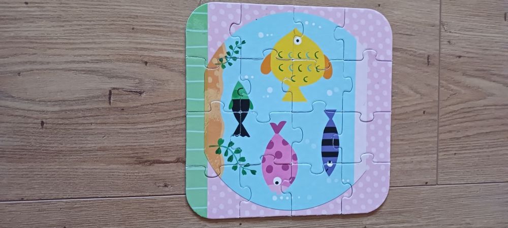 Puzzle Świnka Peppa + gratis