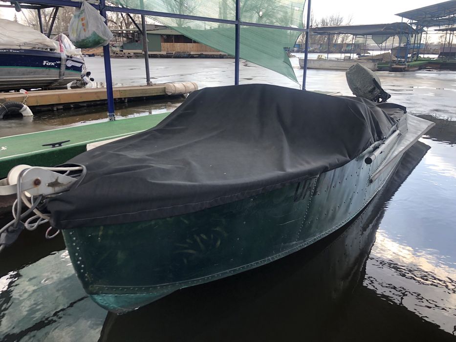 Продам лодку южанку