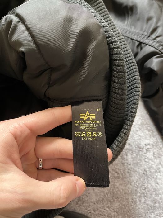 Широкий Бомбер від Alpha Industries Casual — zdjęcie 4