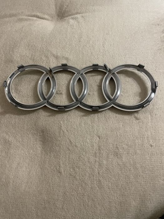 Oryginalny emblemat chrom grill audi a5 8w 2018