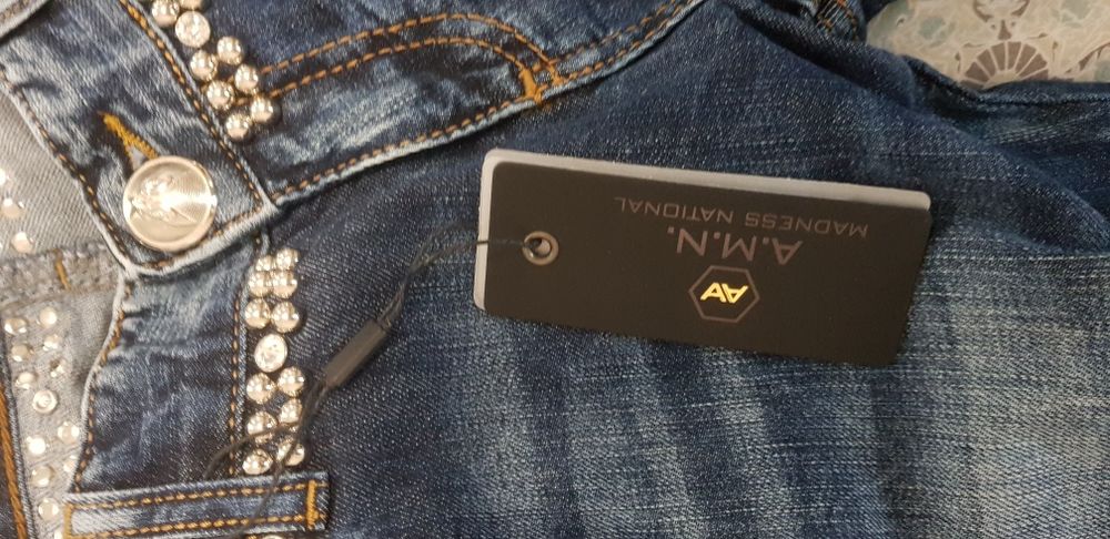 Nowe jeansy rozmiar 25