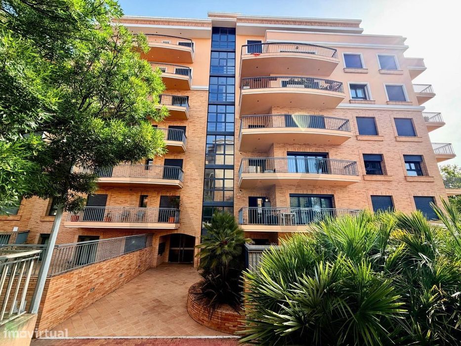 Exclusivo T3 Premium | Total 216 M2 | Box 35 M2 | Vista Panorâmica | Q