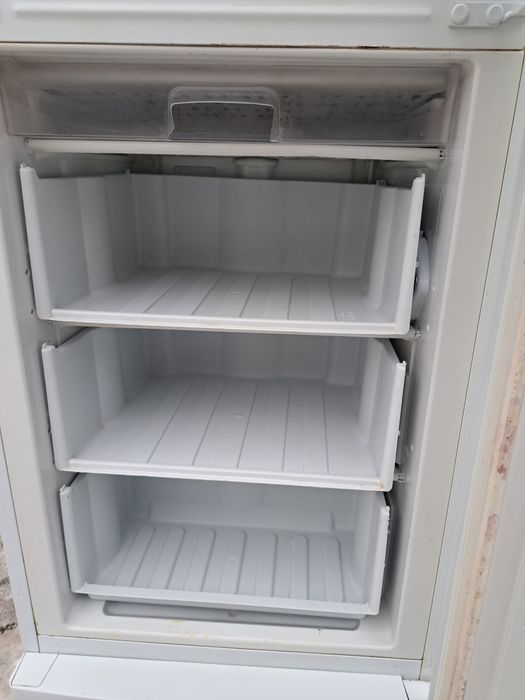 Холодильник indesit 195см