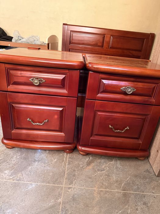 Ліжко, комод, тумби