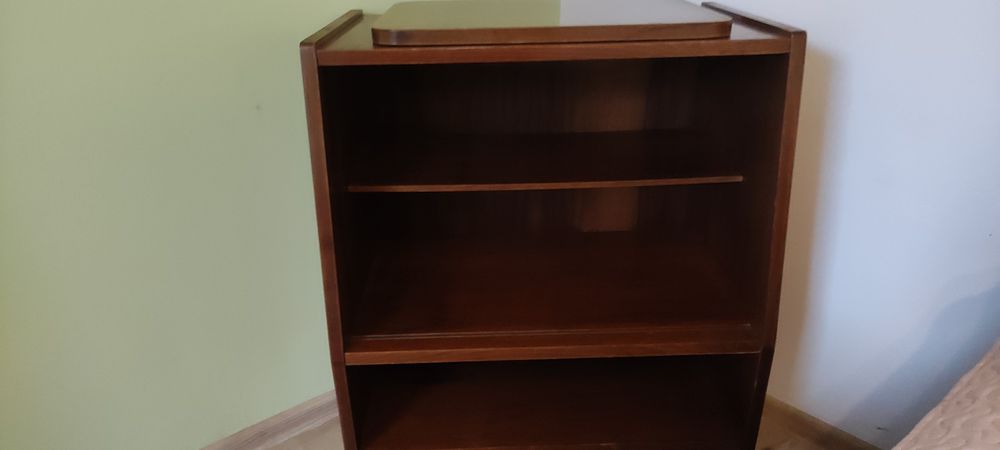 Szafka z obrotowym blatem PRL stara w dobrym stanie
