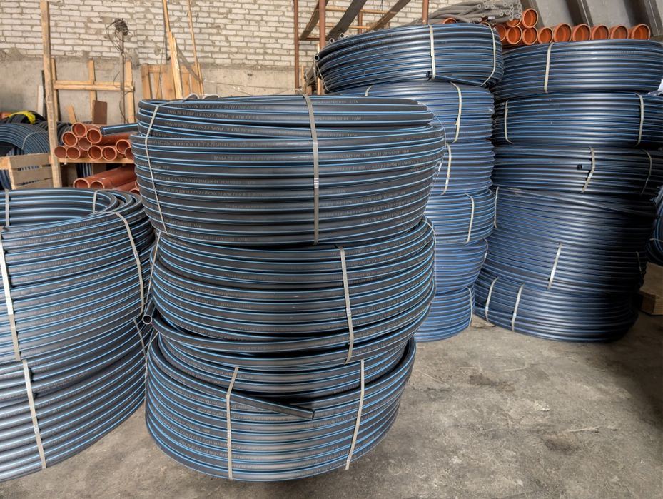 Труба водопровідна поліетиленова 32 мм (питна) | Стінка 2.4 мм