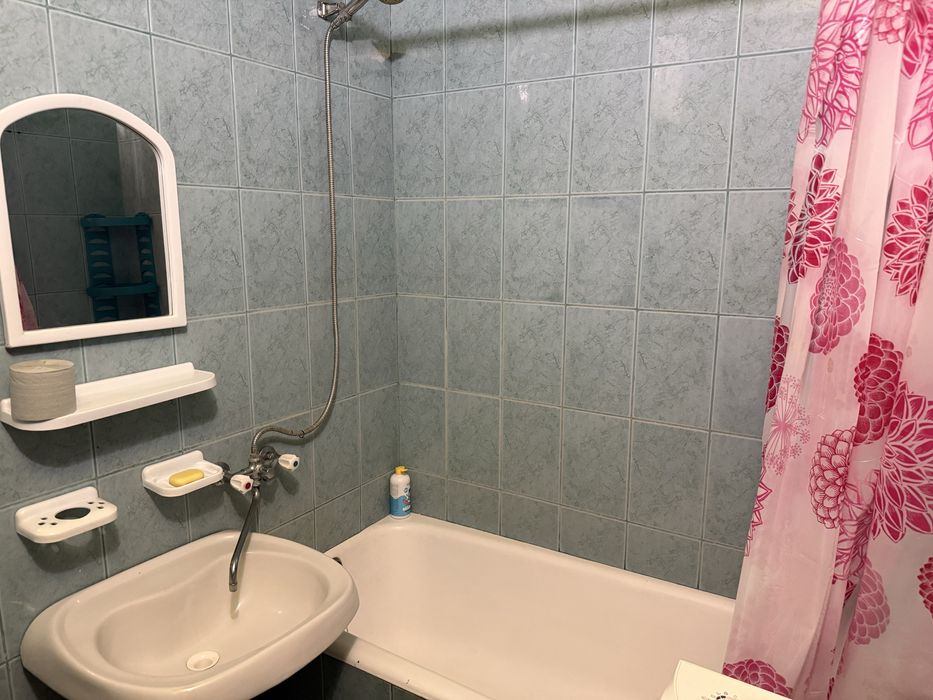 Здам 2 х кім.  квартиру !