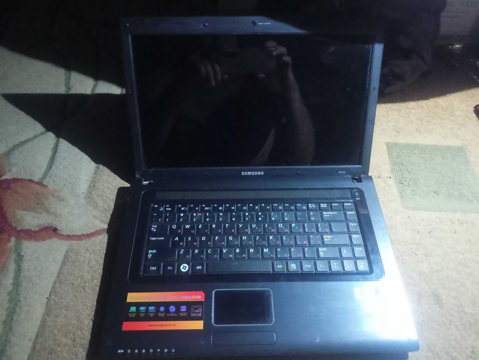 Ноутбук Samsung R522 рабочий под замену корпуса