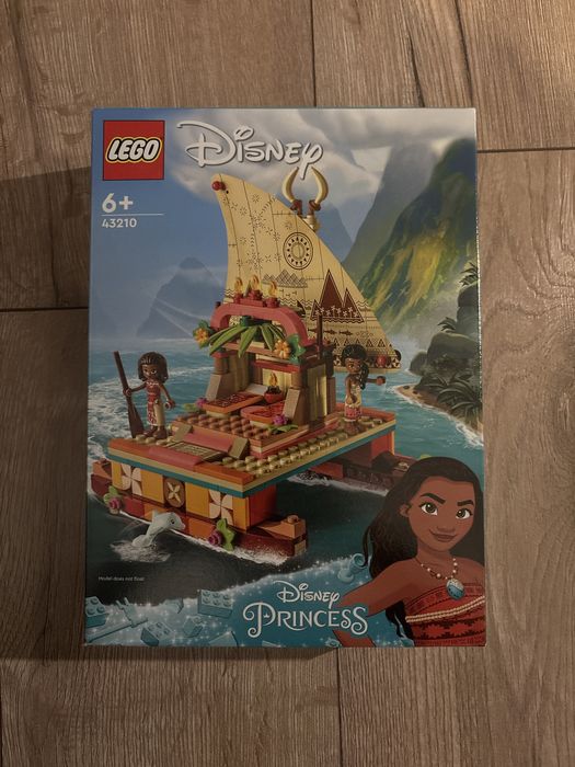 LEGO Disney 43210 Katamaran Vaiany na prezent